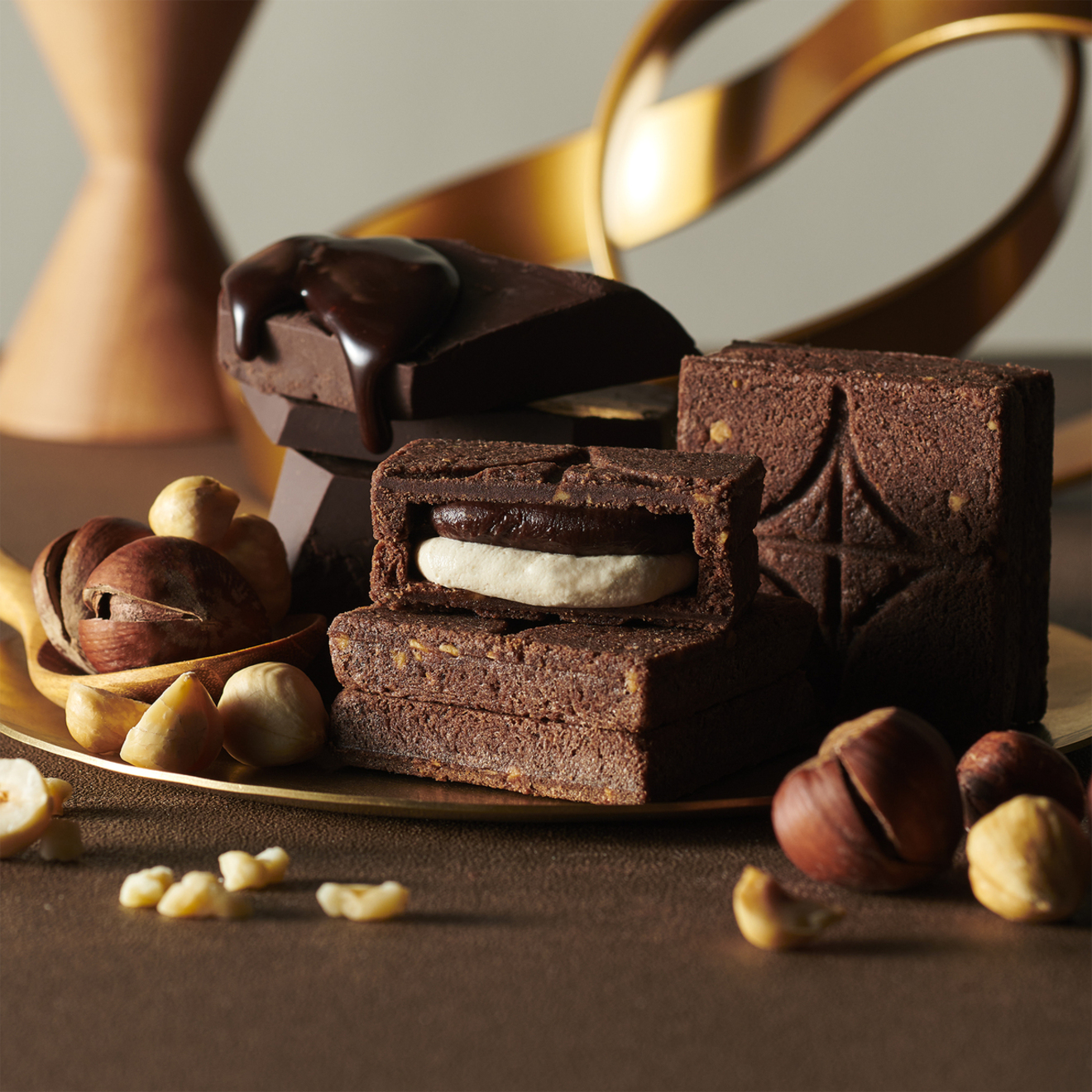 HAZELNUT CHOCOLATE